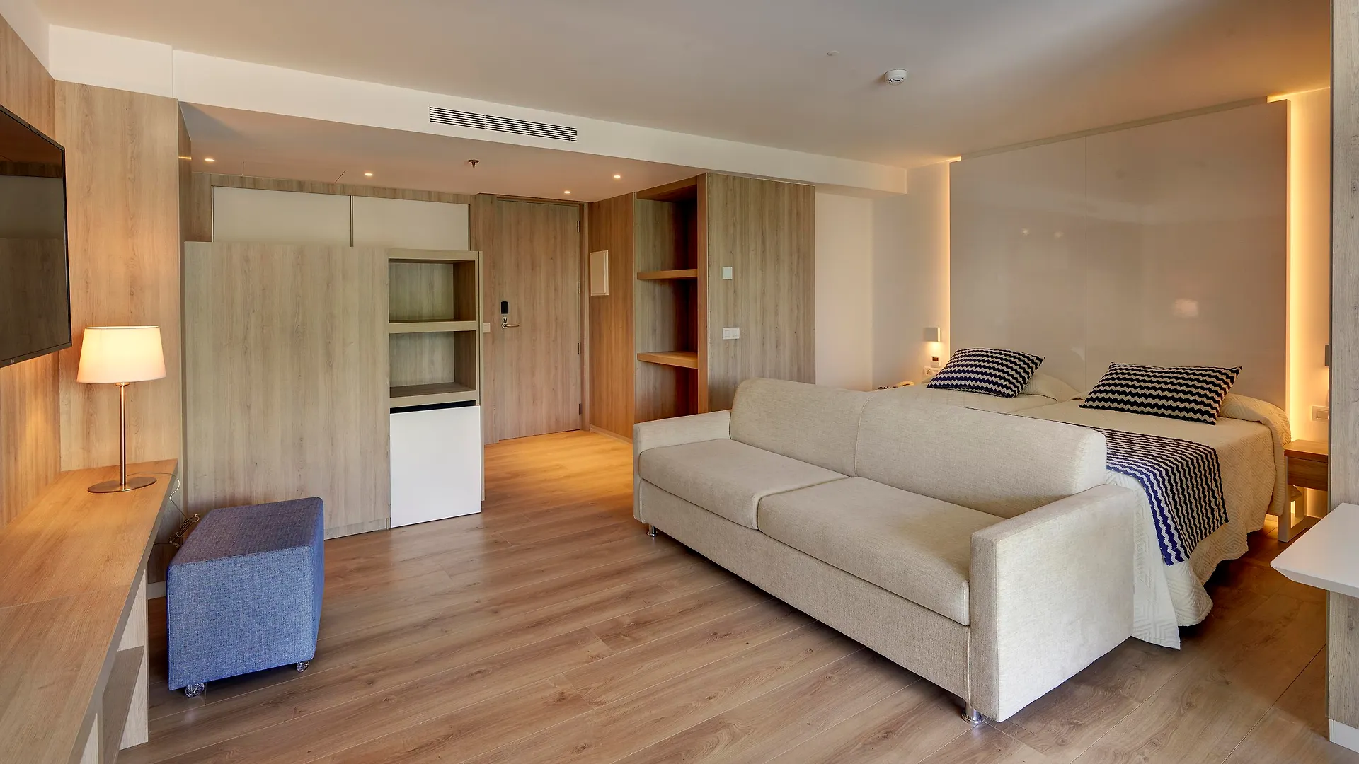Hipotels Bahia Cala Millor - Adults Only Отель Кала Миллор