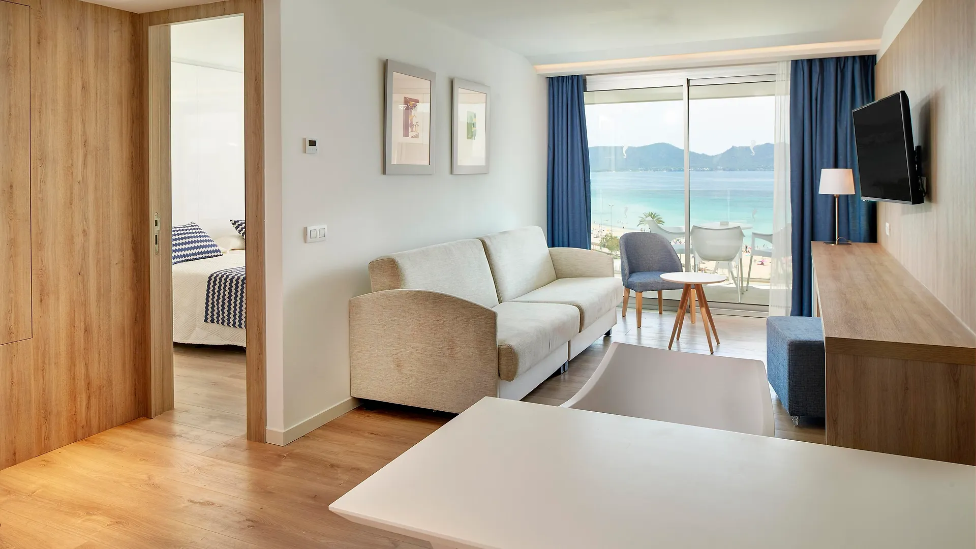 Отель Hipotels Bahia Cala Millor - Adults Only