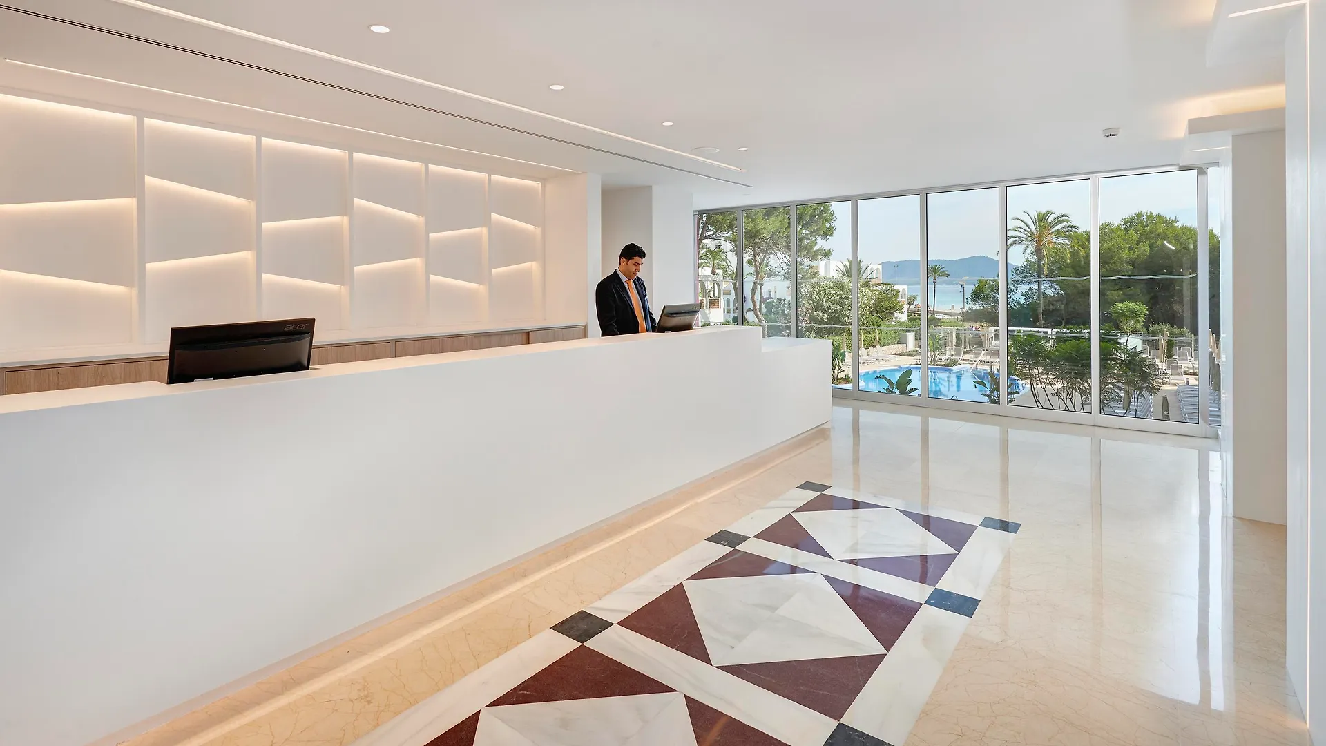 Hipotels Bahia Cala Millor - Adults Only Отель