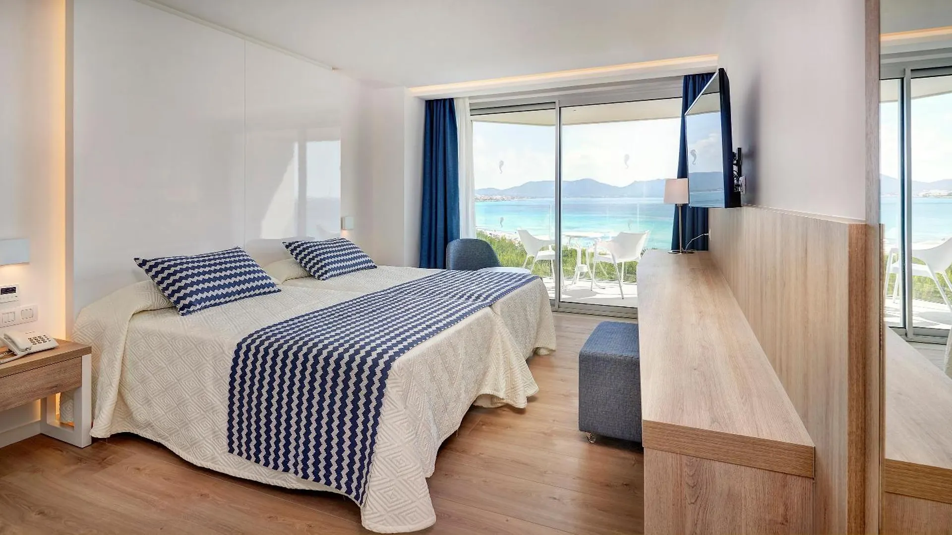 **** Отель Hipotels Bahia Cala Millor - Adults Only Испания